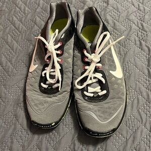Nike gray tennis shoe size 10